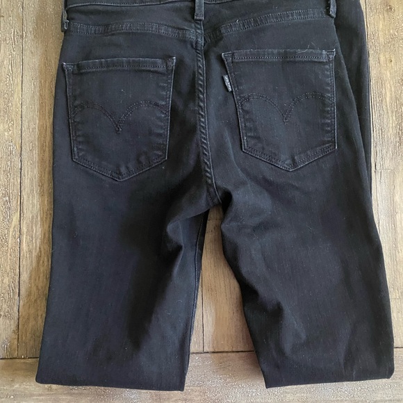 Levi’s High Rise Super Skinny Jeans - Picture 3 of 3
